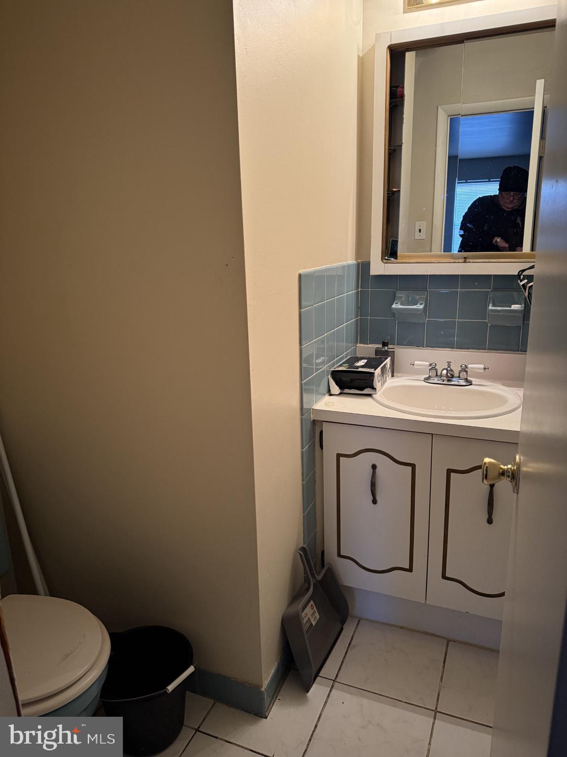 10218 Bustleton Avenue Philadelphia, PA 19116 - Photo 14 of 18 a utility room with dryer and washer