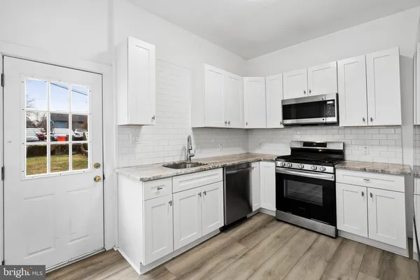 $2,350 | 508 Station Avenue, Unit C, Haddon Heights, NJ 08035