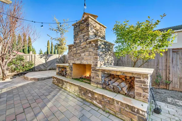 $764,777 | 1130 Legion Court, Dixon, CA 95620
