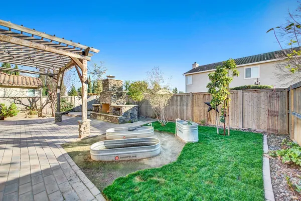 $764,777 | 1130 Legion Court, Dixon, CA 95620