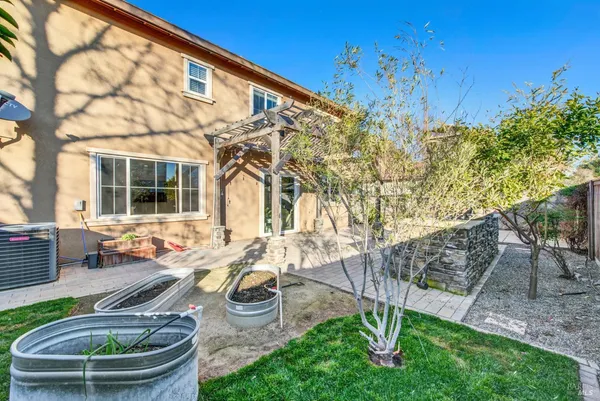 $764,777 | 1130 Legion Court, Dixon, CA 95620