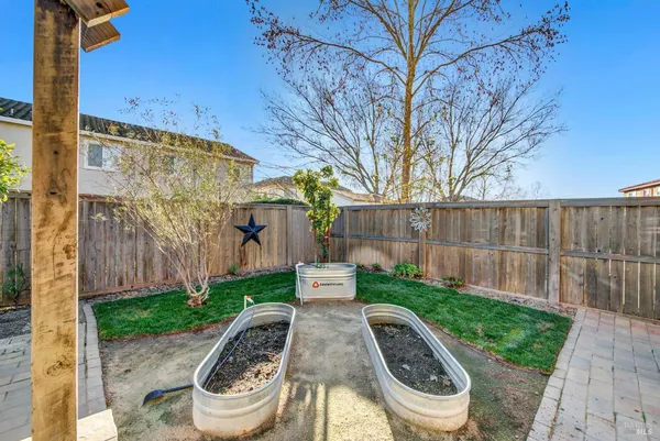 $764,777 | 1130 Legion Court, Dixon, CA 95620