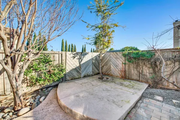 $764,777 | 1130 Legion Court, Dixon, CA 95620