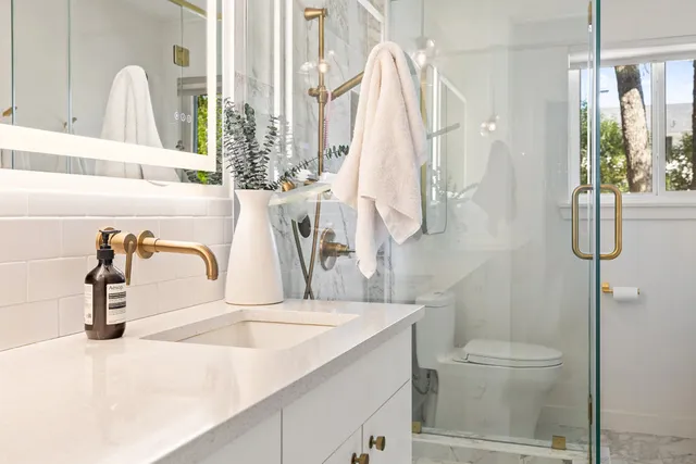 $849,500 | 4618 Trail Crest Circle, Austin, TX 78735