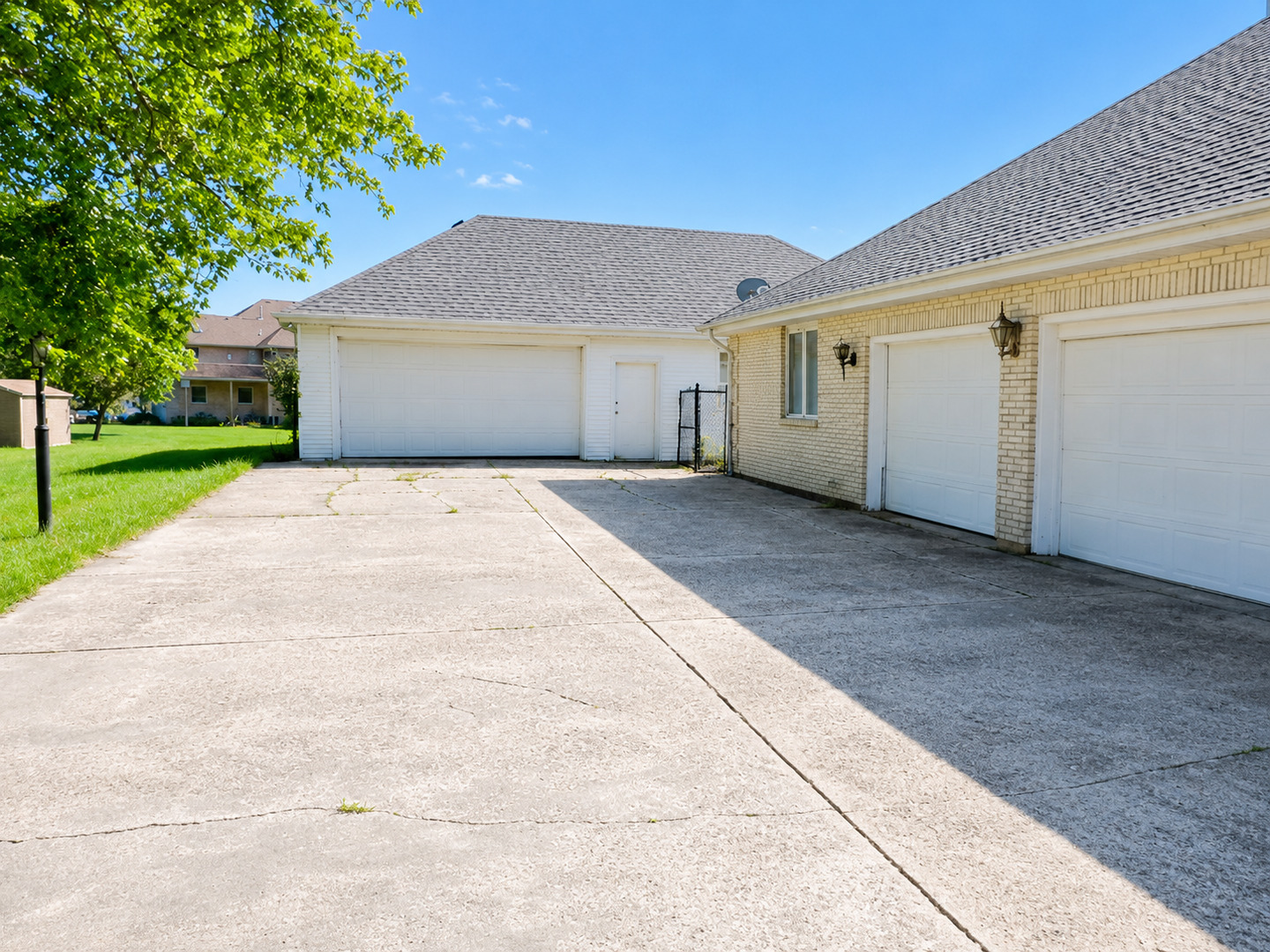 2958 Timberline Court Crete, IL 60417 - Photo 2 of 28 Gallery Image 2
