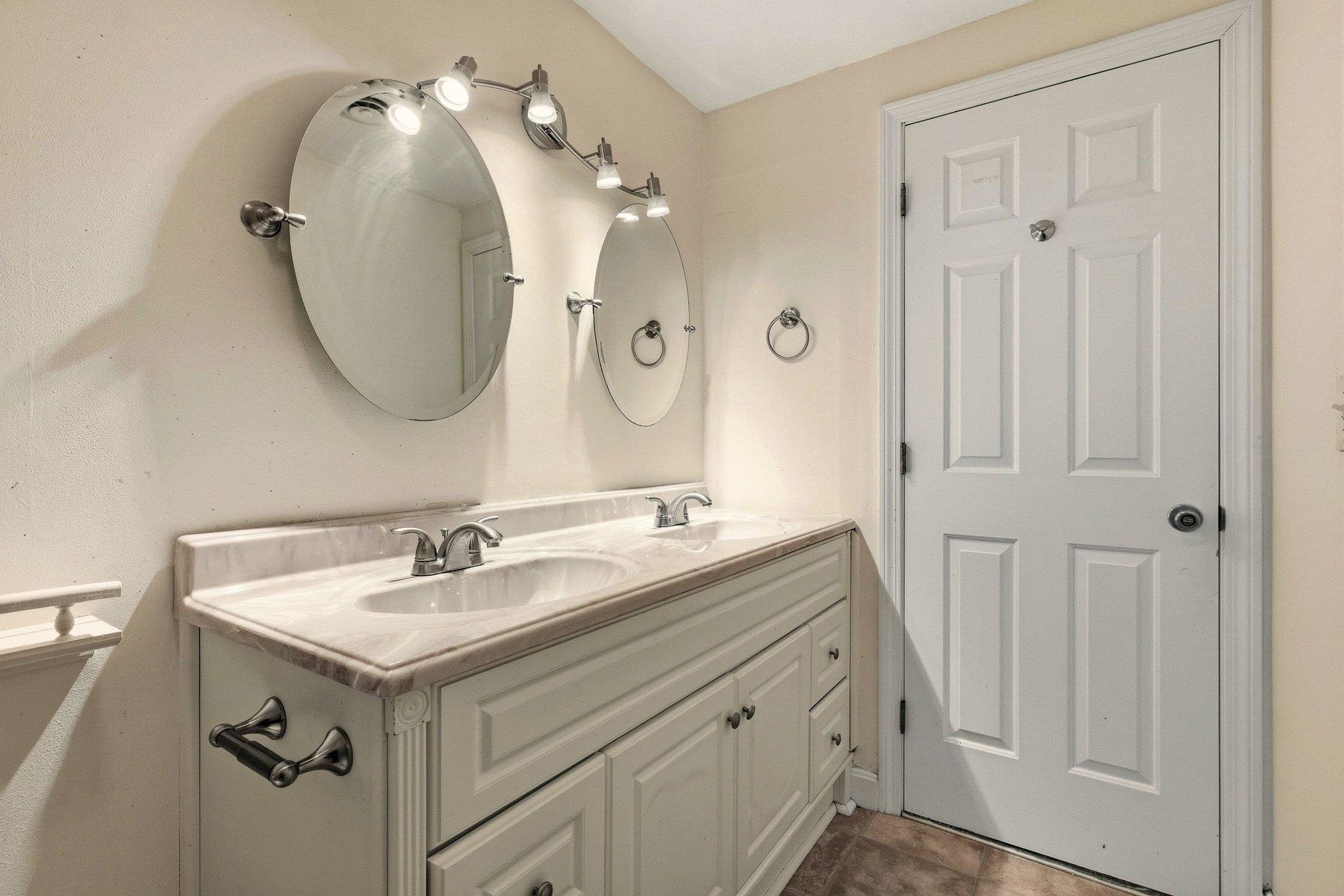 777 Middle Road, Unit 32 Portsmouth, NH 03801 - Photo 26 of 36