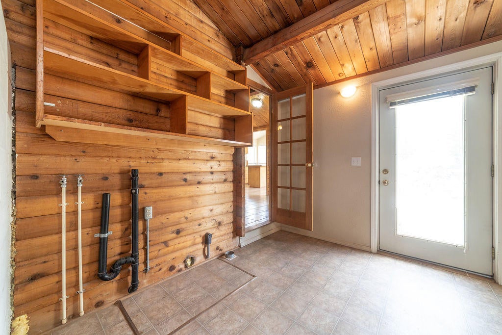 61395 Ward Road Bend, OR 97702 - Photo 20 of 56 PhotoMyListing-19