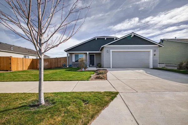 $410,000 | 1225 Northwest Willow Parkway Road, Madras, OR 97741