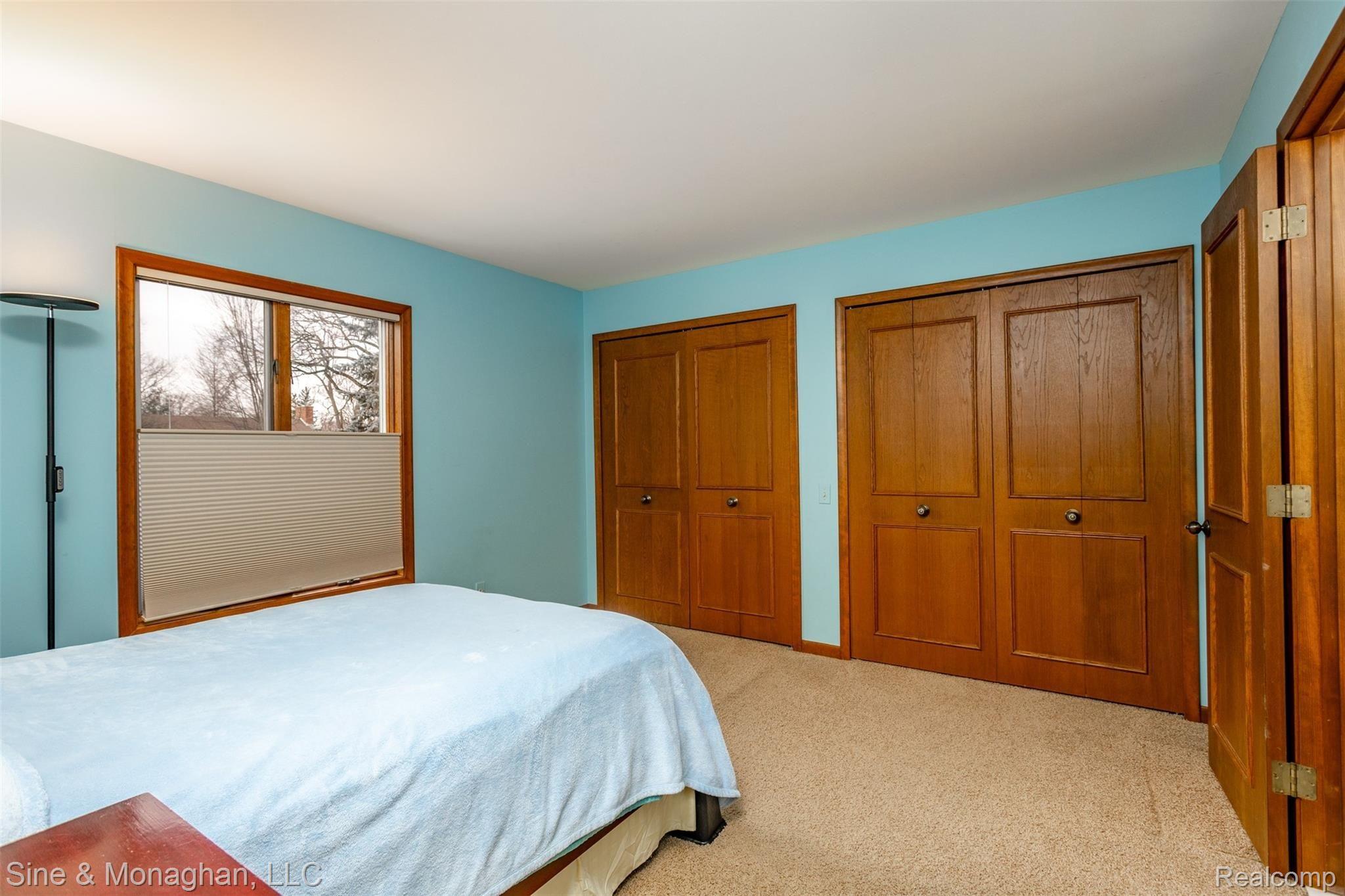 96 Lewiston Road Grosse Pointe, MI 48236 - Photo 35 of 76 96 Lewiston Int S030.jpg
