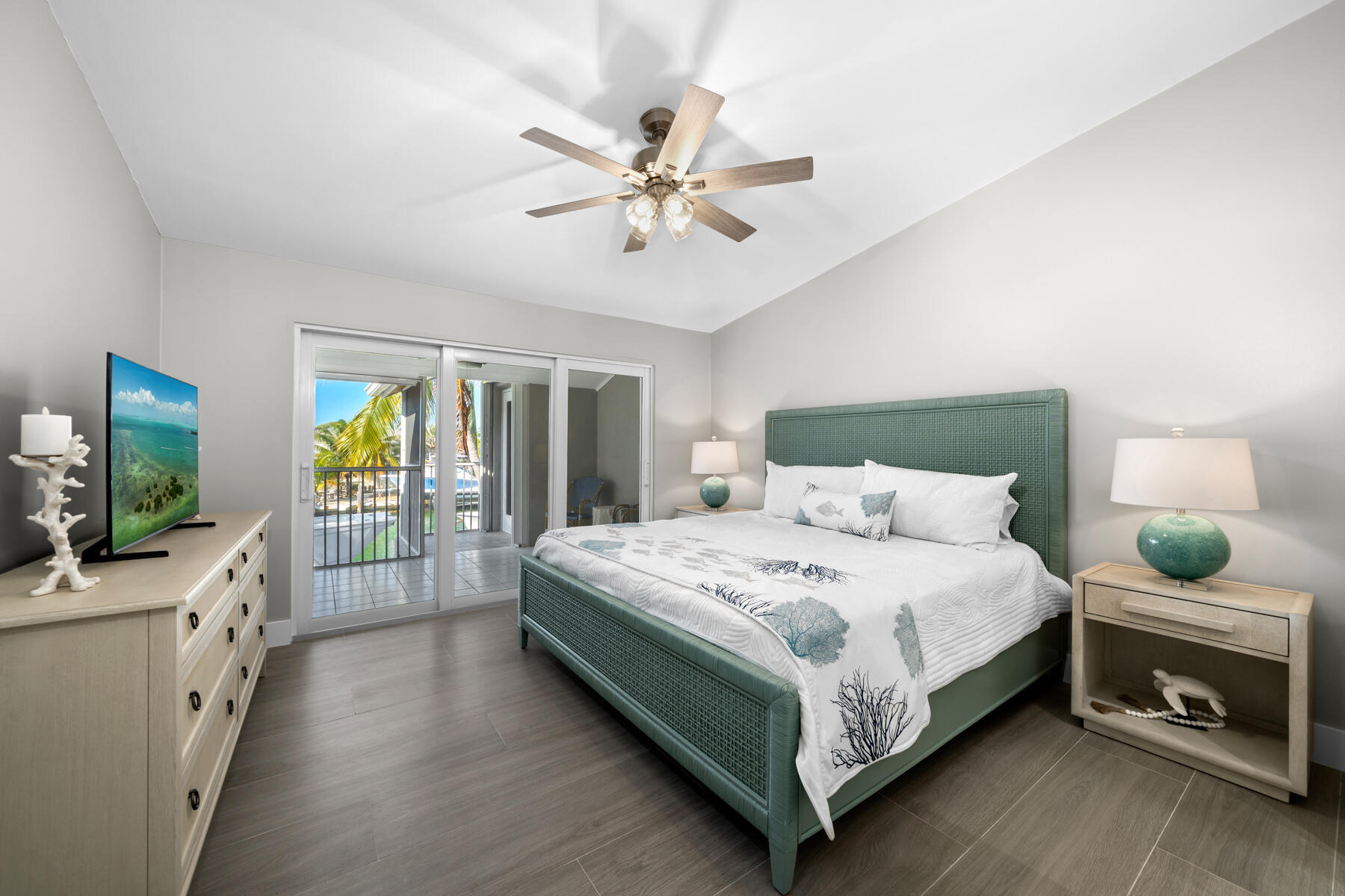 641 9th Street Key Colony Beach, FL 33051 - Photo 17 of 43 641 9th St_1oakstudios_10