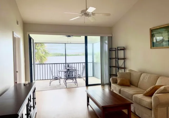 $3,500 | 6142 Southeast Landing Way, Unit 911, Stuart, FL 34997