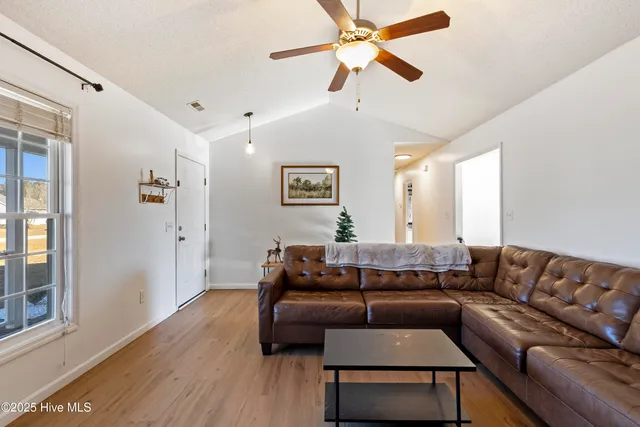 $300,000 | 305 Murphy Drive, Jacksonville, NC 28540