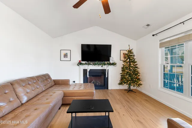 $300,000 | 305 Murphy Drive, Jacksonville, NC 28540