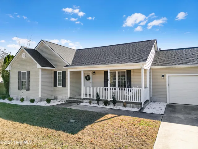 $300,000 | 305 Murphy Drive, Jacksonville, NC 28540