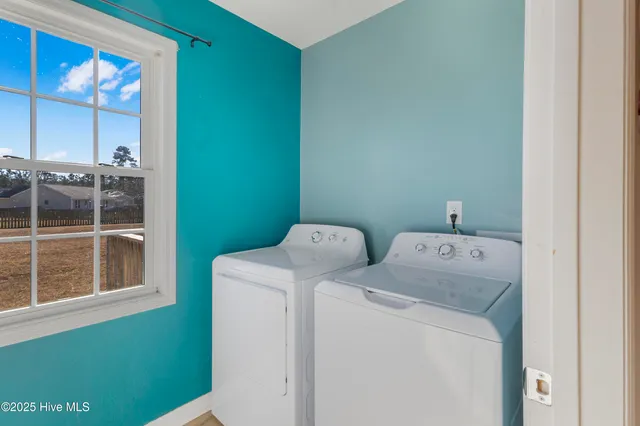 $300,000 | 305 Murphy Drive, Jacksonville, NC 28540