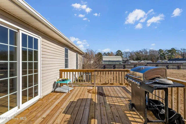 $300,000 | 305 Murphy Drive, Jacksonville, NC 28540