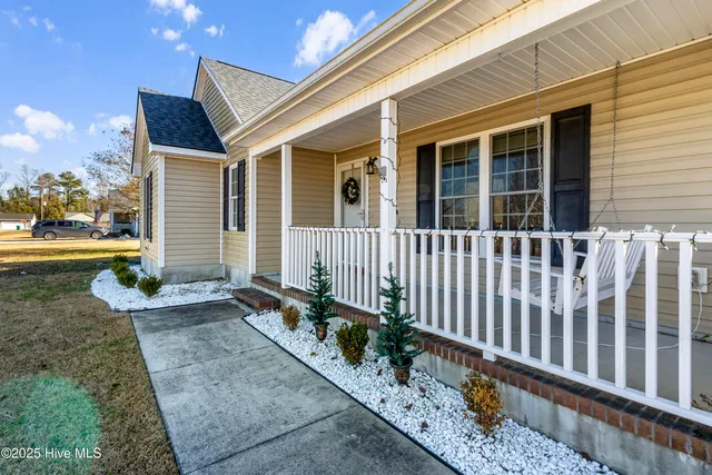 $300,000 | 305 Murphy Drive, Jacksonville, NC 28540