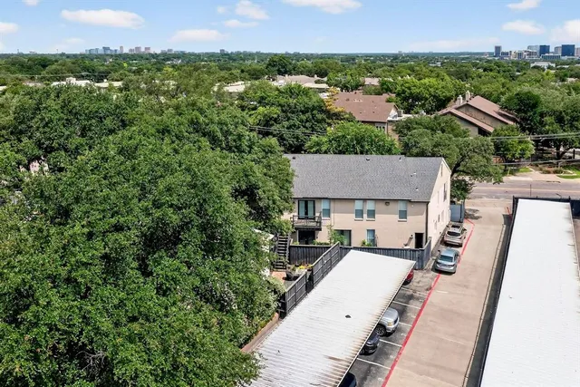 $2,150 | 7736 Meadow Road, Unit 203, Dallas, TX 75230