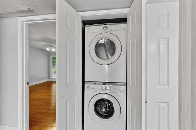 $2,150 | 7736 Meadow Road, Unit 203, Dallas, TX 75230