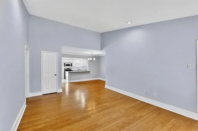 $2,150 | 7736 Meadow Road, Unit 203, Dallas, TX 75230