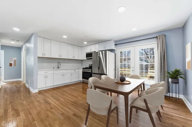 $2,100 | 22180 Navaho Avenue, Sauk Village, IL 60411