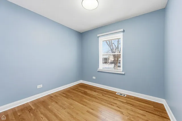 $2,100 | 22180 Navaho Avenue, Sauk Village, IL 60411