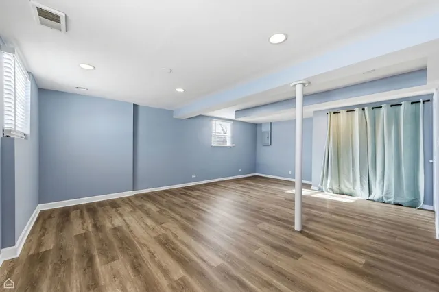 $2,100 | 22180 Navaho Avenue, Sauk Village, IL 60411