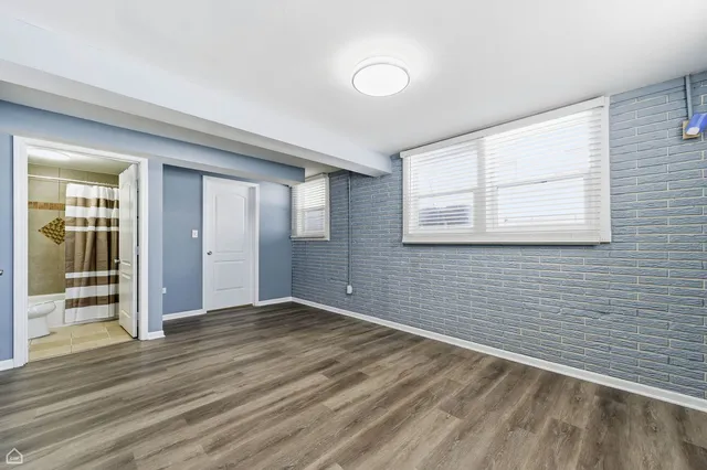 $2,100 | 22180 Navaho Avenue, Sauk Village, IL 60411