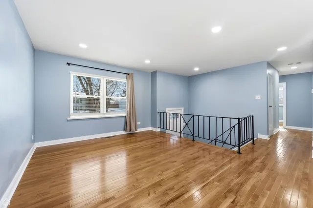 $2,100 | 22180 Navaho Avenue, Sauk Village, IL 60411