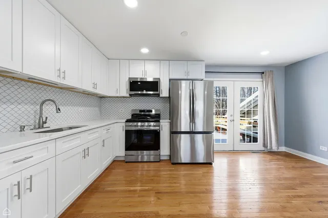 $2,100 | 22180 Navaho Avenue, Sauk Village, IL 60411