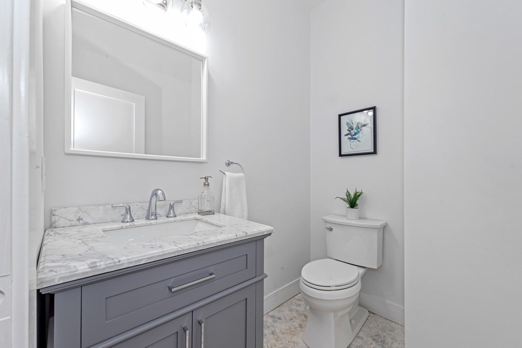 191 Court Road, Unit 1 Winthrop, MA 02152 - Photo 28 of 38 Gallery Image 28