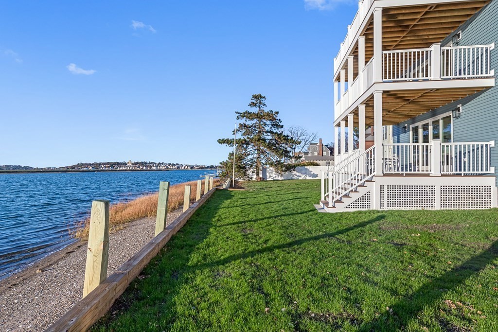 191 Court Road, Unit 1 Winthrop, MA 02152 - Photo 36 of 38 Gallery Image 36