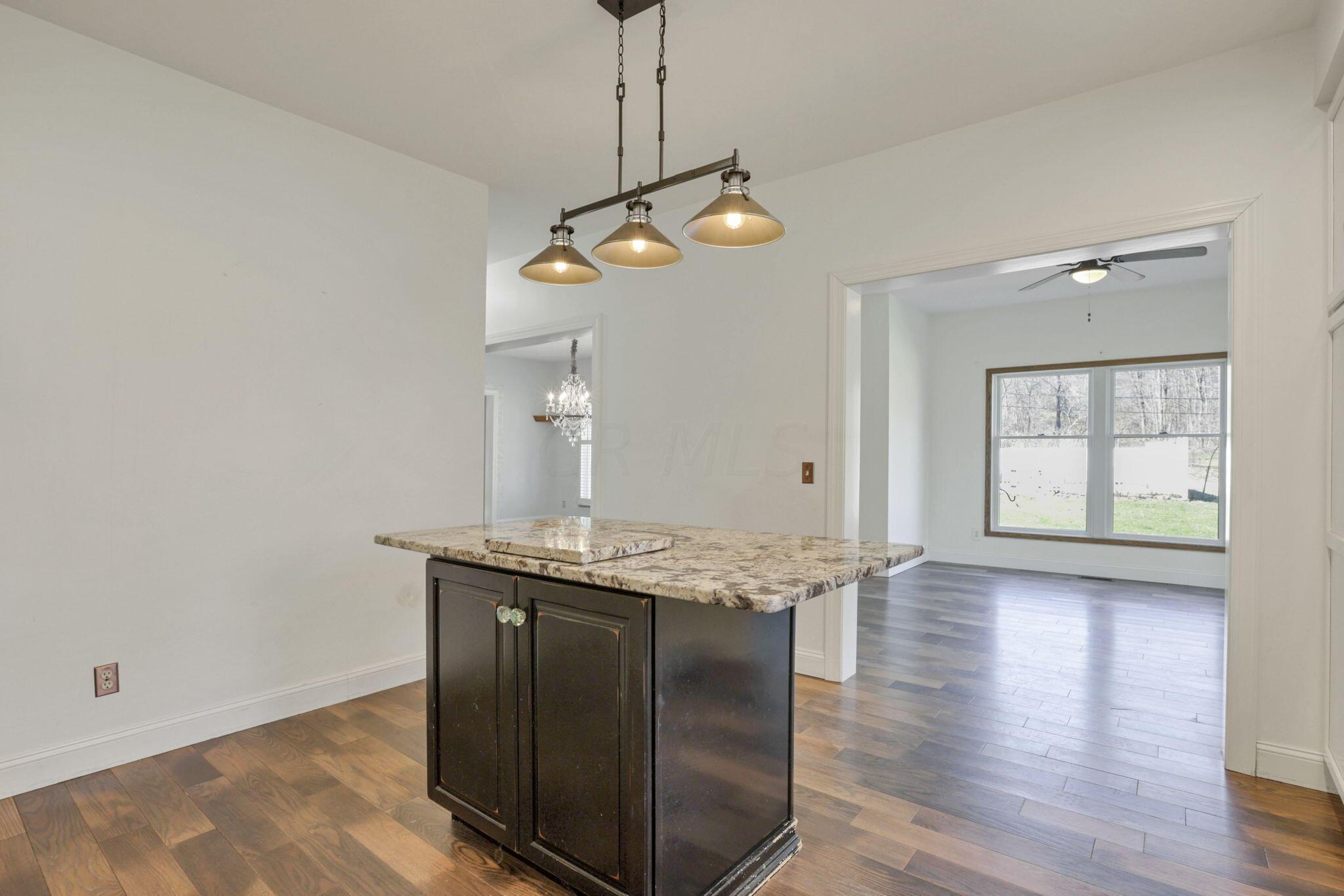 5137 Pleasant Chapel Road Southeast Newark, OH 43056 - Photo 7 of 77 Kitchen