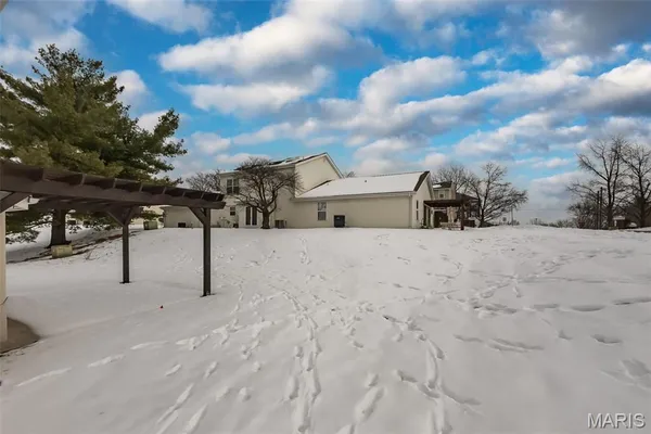 $239,900 | 1300 Forest Creek Dr., Unit 1, St. Charles, MO 63303