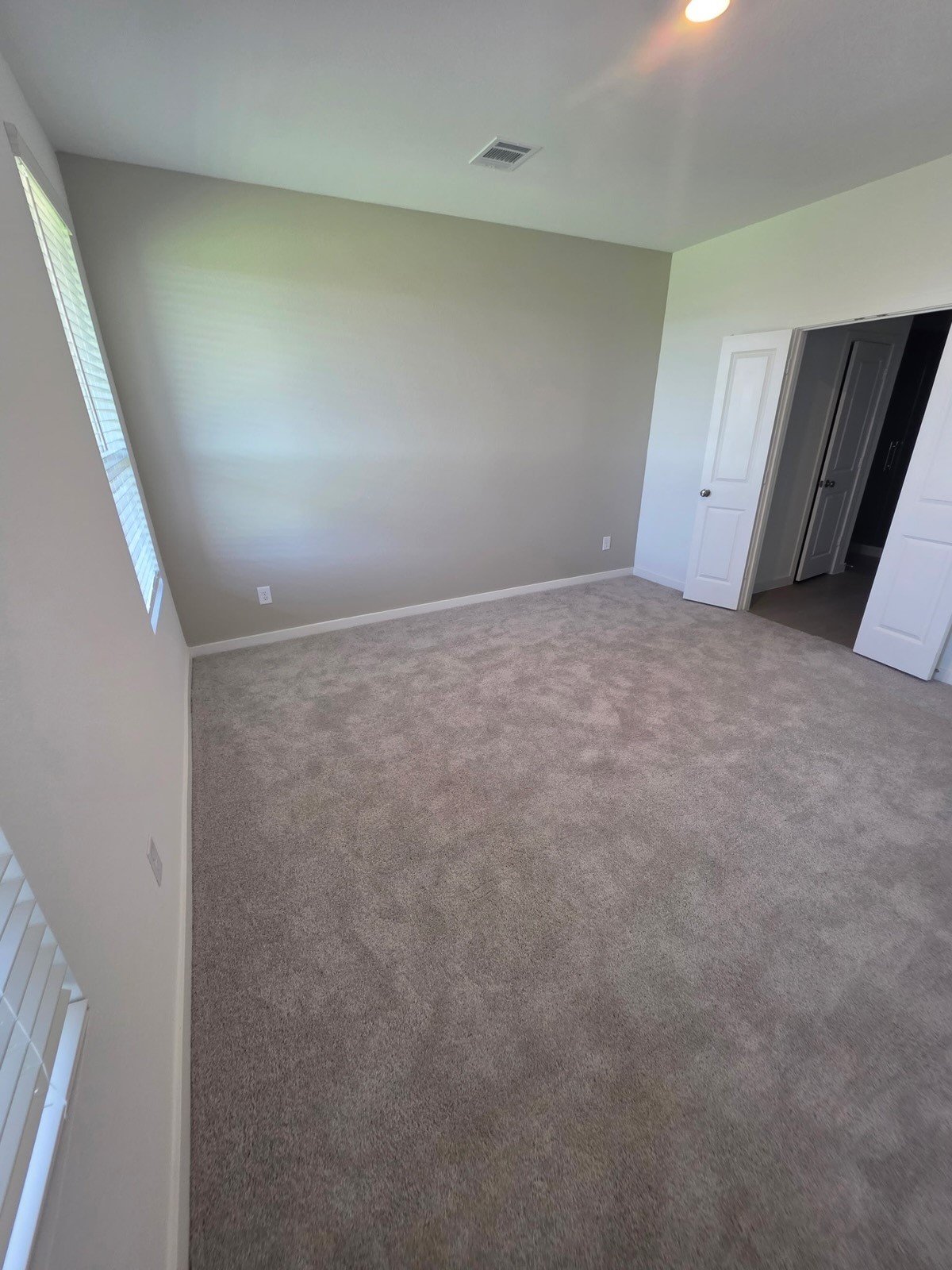 2107 Mosaic Vly Court Angleton, TX 77515 - Photo 8 of 9