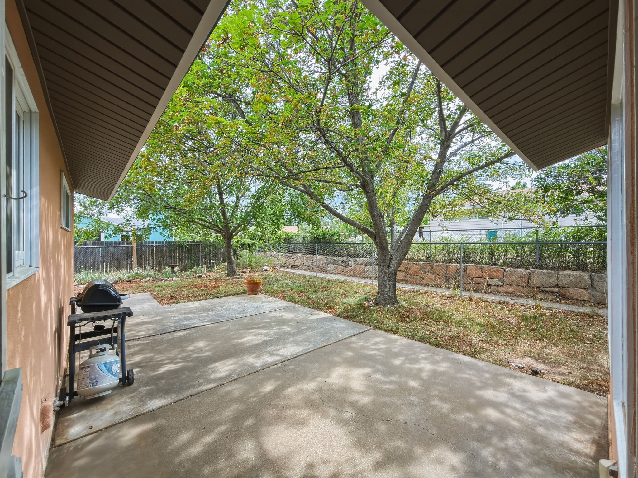 1063 Pinon Loop Los Alamos, NM 87544 - Photo 38 of 45