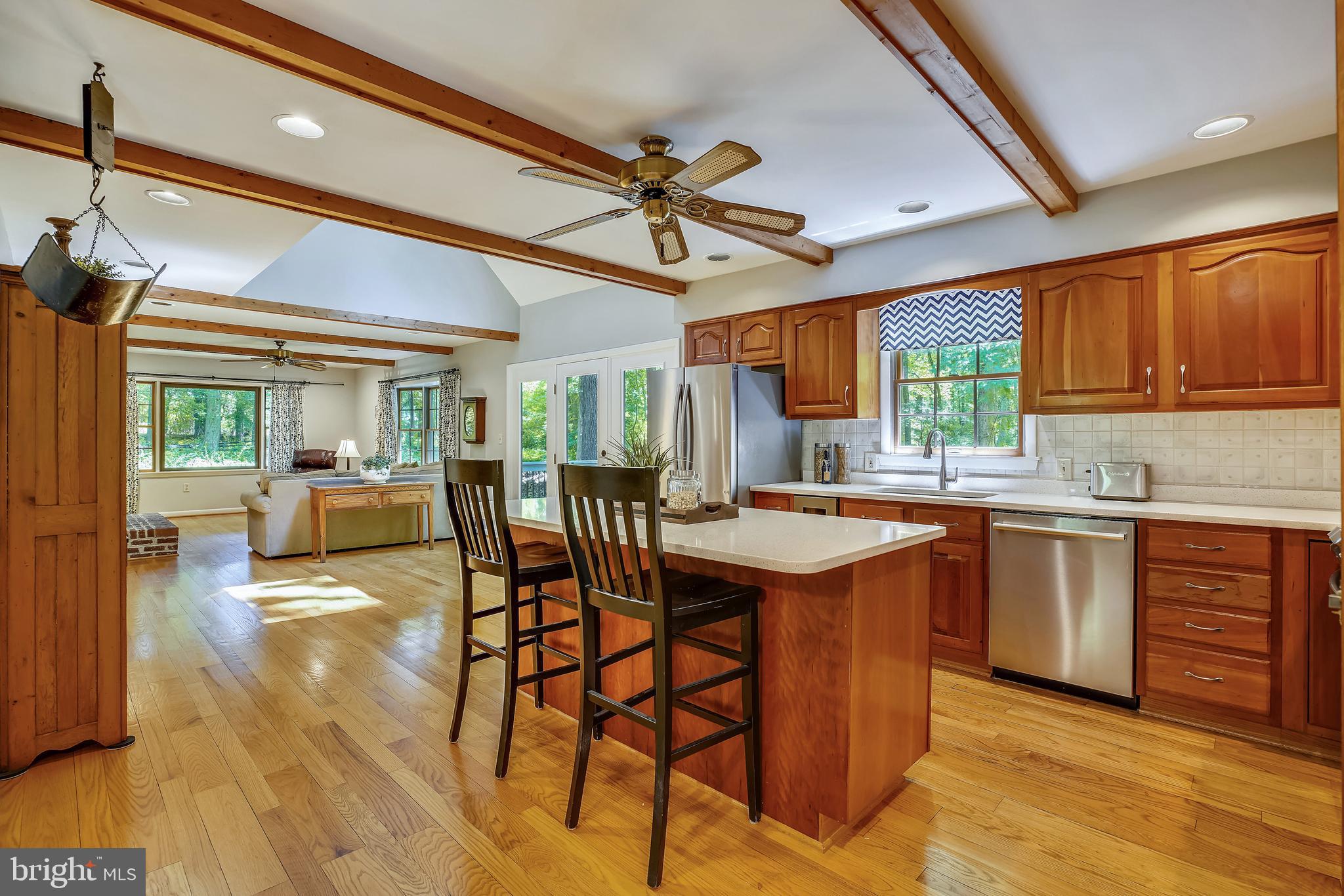 7157 Deer Valley Road Highland, MD 20777 - Photo 13 of 64 Center island with seating