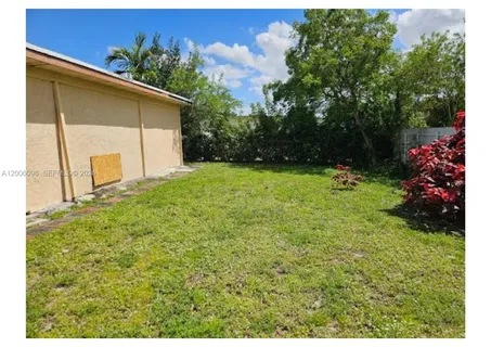 $415,000 | 750 North Douglas Road, Pembroke Pines, FL 33024