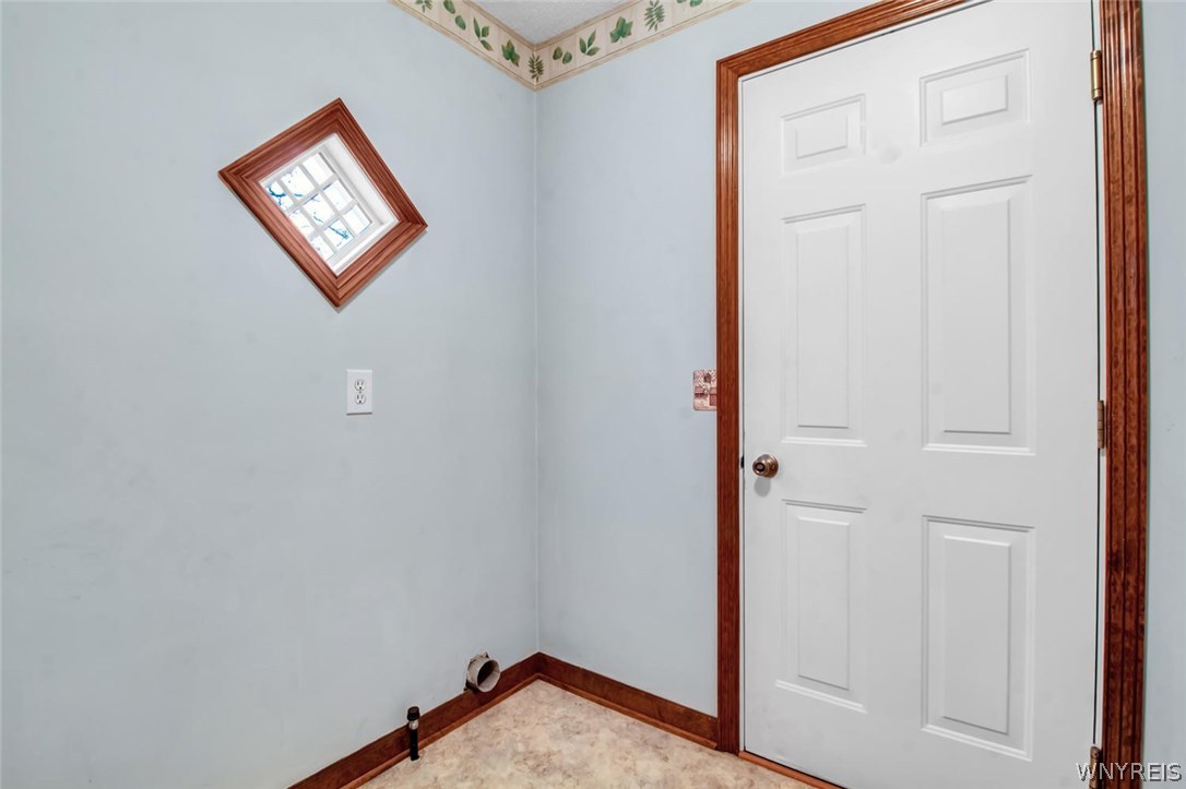 524 Hall Road Lancaster, NY 14059 - Photo 20 of 32