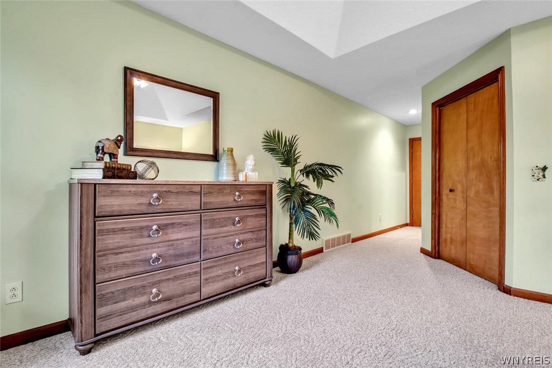 524 Hall Road Lancaster, NY 14059 - Photo 25 of 32