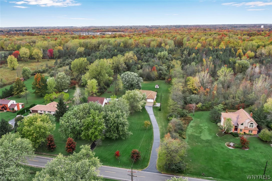 524 Hall Road Lancaster, NY 14059 - Photo 3 of 32