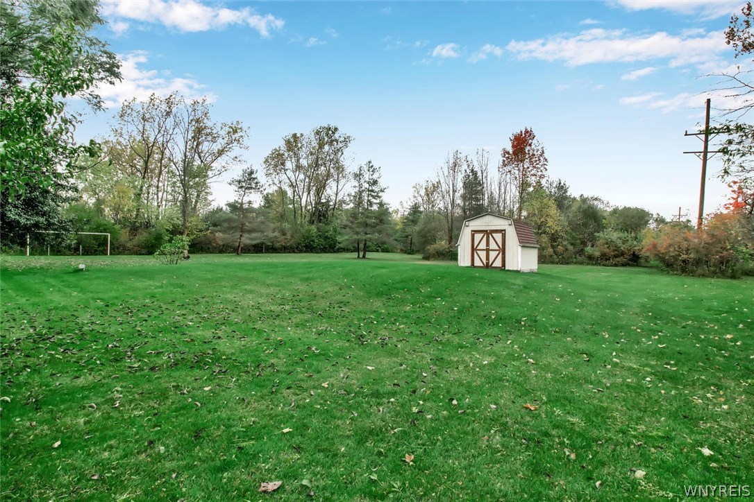 524 Hall Road Lancaster, NY 14059 - Photo 9 of 32