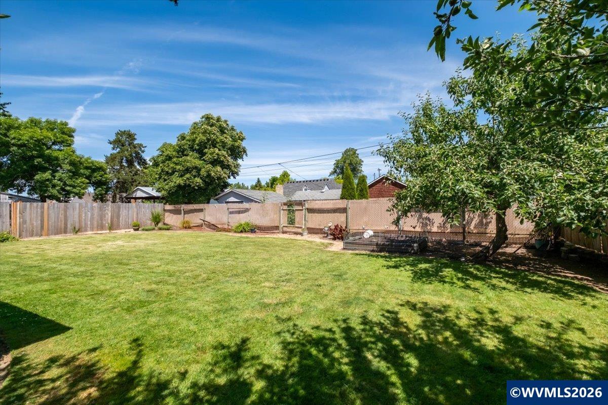1375 Southwest Elm Street Albany, OR 97321 - Photo 38 of 42
