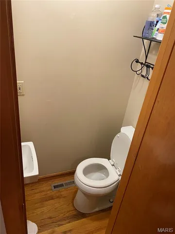 $2,000 | 2234 Hickory Street, St. Louis, MO 63104