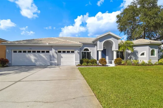 $799,900 | 1337 Fishing Lake Drive, Odessa, FL 33556