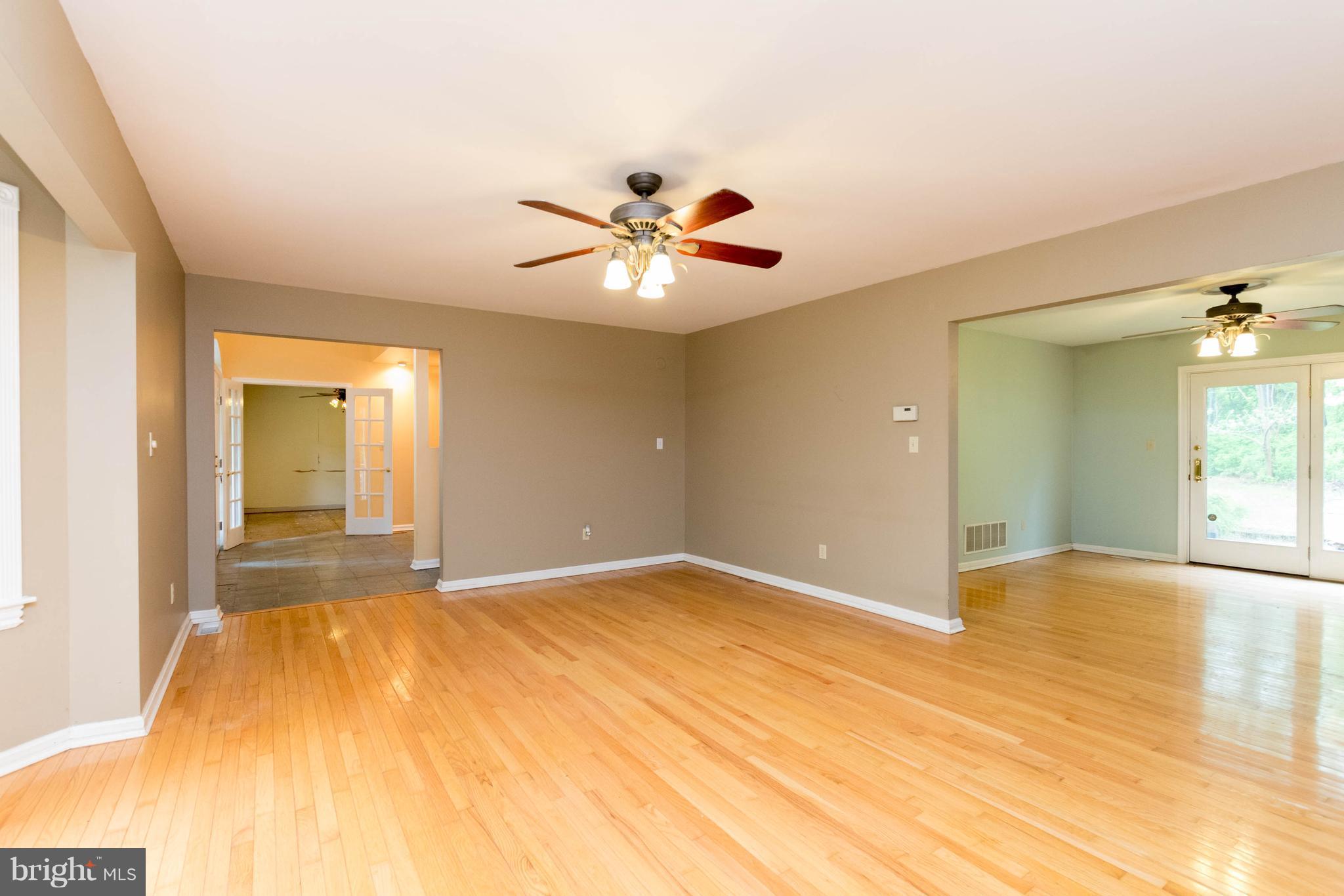 3260 Ady Road Street, MD 21154 - Photo 10 of 30 Living Room lookng to Dining Room and Foyer