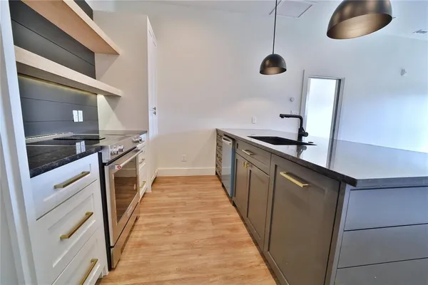 $1,525 | 1322 Lipscomb Street, Unit 201, Fort Worth, TX 76104