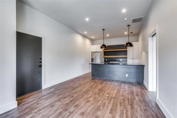 $1,525 | 1322 Lipscomb Street, Unit 201, Fort Worth, TX 76104