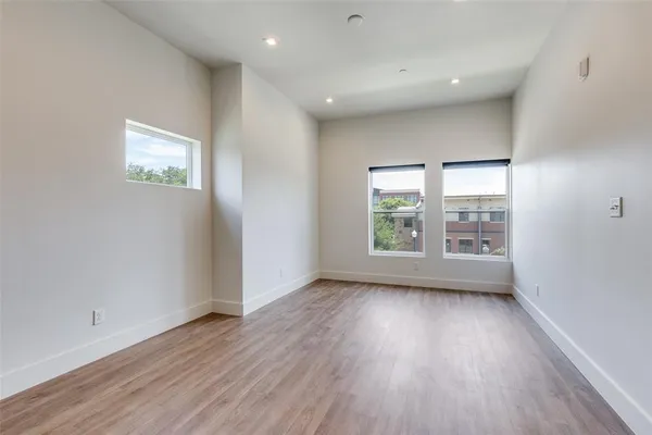 $1,525 | 1322 Lipscomb Street, Unit 201, Fort Worth, TX 76104