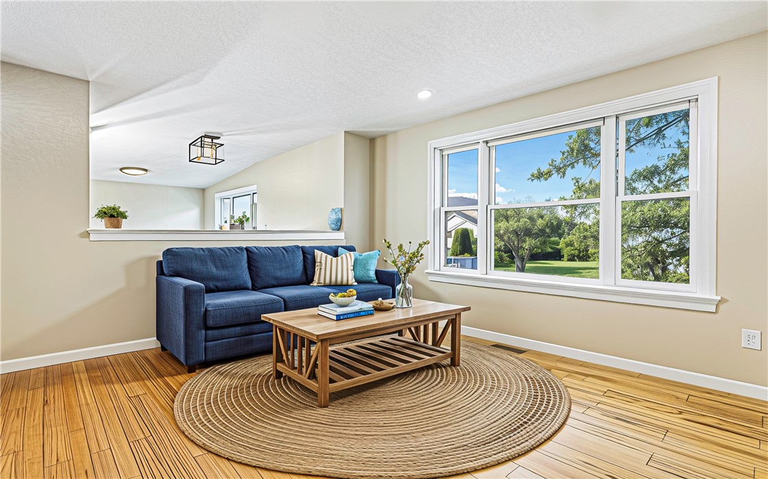 19 Cows Path Road Middletown, RI 02842 - Photo 17 of 40 (virtually staged)